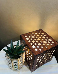 Star design laser cut table lamp