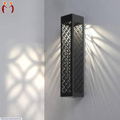 Wooden wall hanging lamp