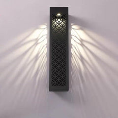 Wooden wall hanging lamp