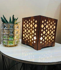 Star design laser cut table lamp