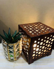 Star design laser cut table lamp